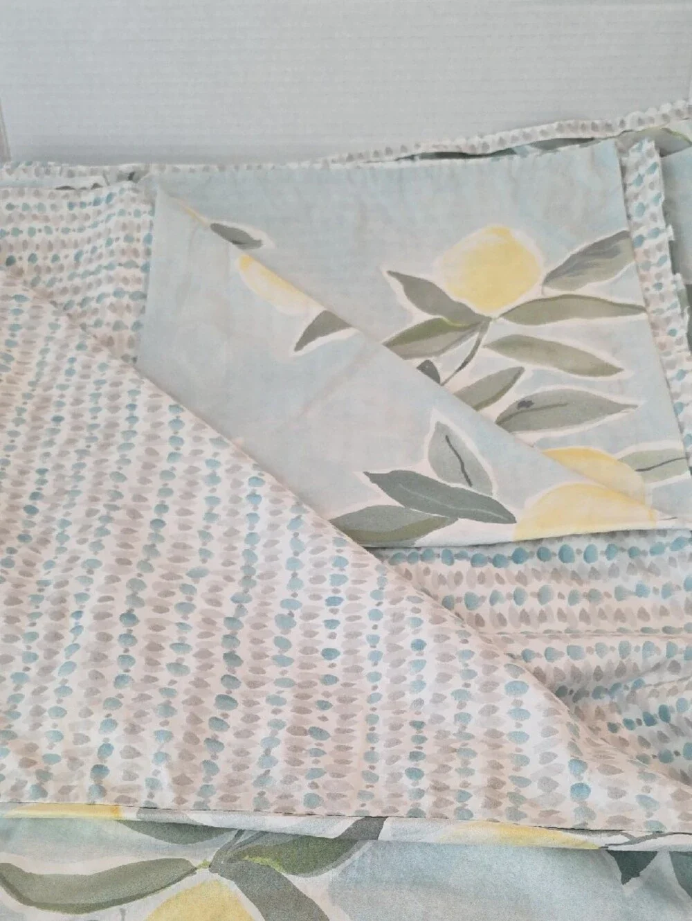 Pottery Barn Rebecca Atwood Lemon & Leaf Organic Cotton King Duvet Cover